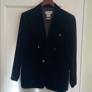Guy Laroche Elegant Black Velvet Blazer vintage 1970s